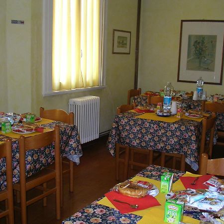 Albergo Cristallo Λενιάνο Εξωτερικό φωτογραφία