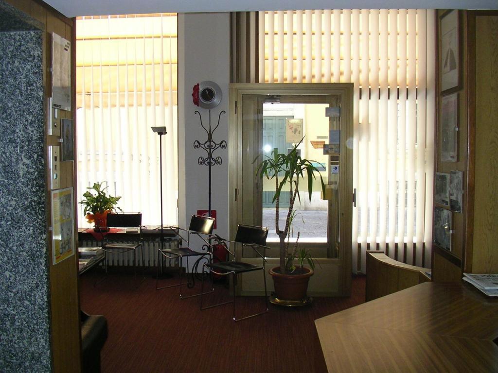 Albergo Cristallo Λενιάνο Εξωτερικό φωτογραφία