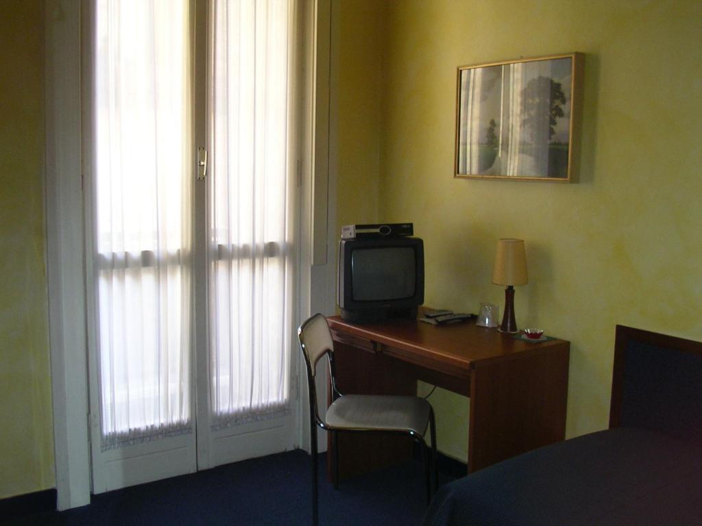 Albergo Cristallo Λενιάνο Δωμάτιο φωτογραφία