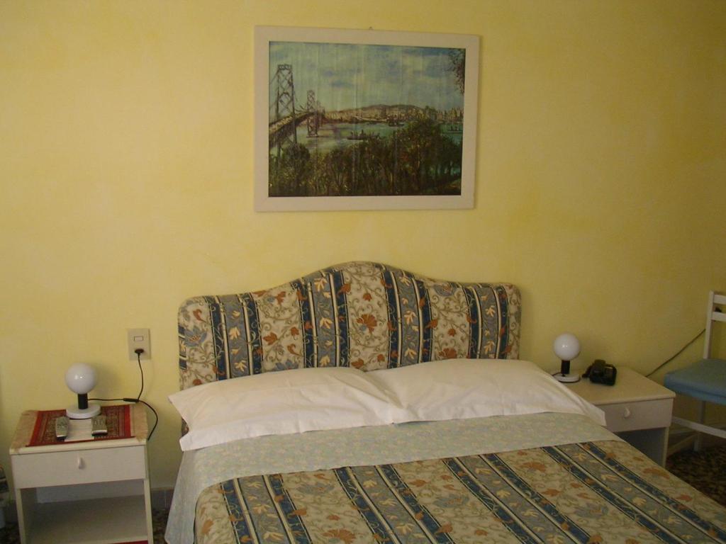 Albergo Cristallo Λενιάνο Δωμάτιο φωτογραφία