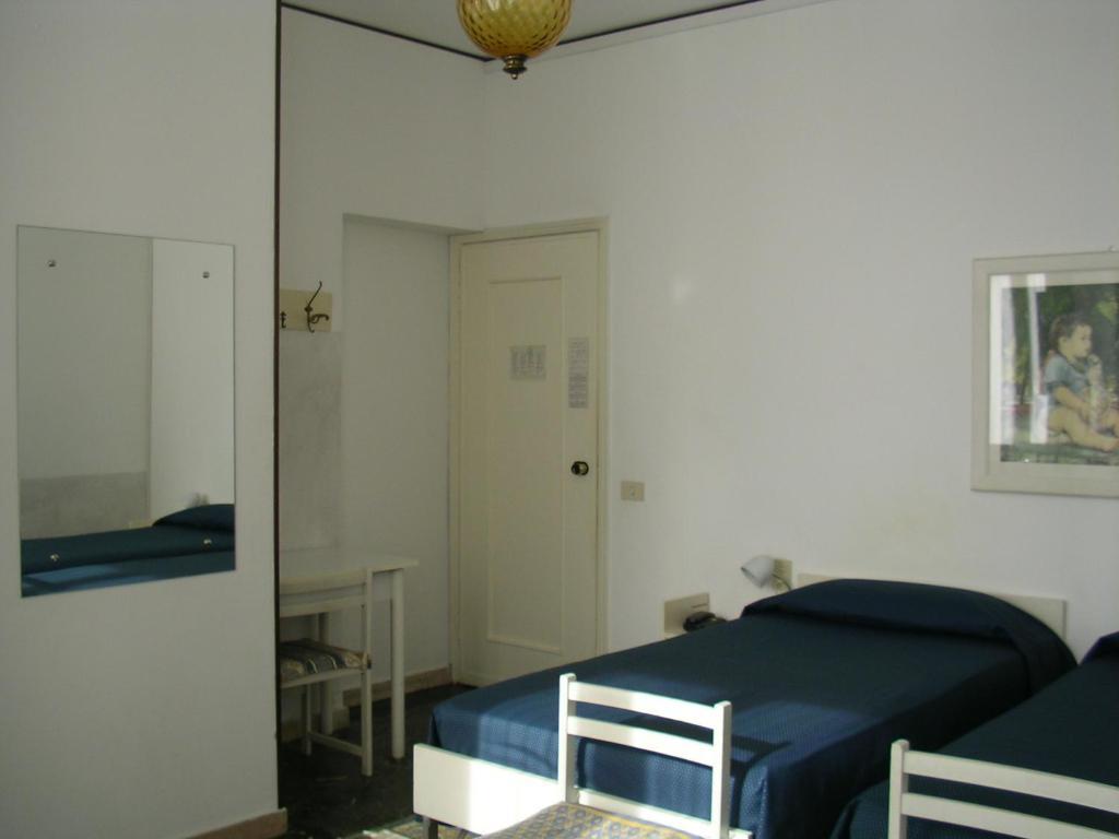Albergo Cristallo Λενιάνο Δωμάτιο φωτογραφία